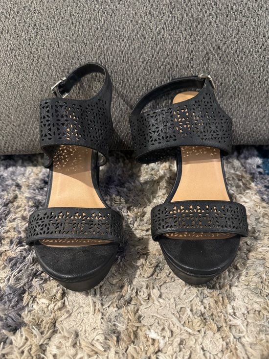 YNot Shoes - YNot Black Open Toe Platform Wedges